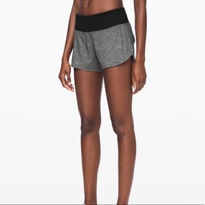 LULULEMON SPEEDUP SHORTS SZ 12 T